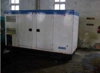克拉玛依康明斯150kw大型柴油二手发电机组